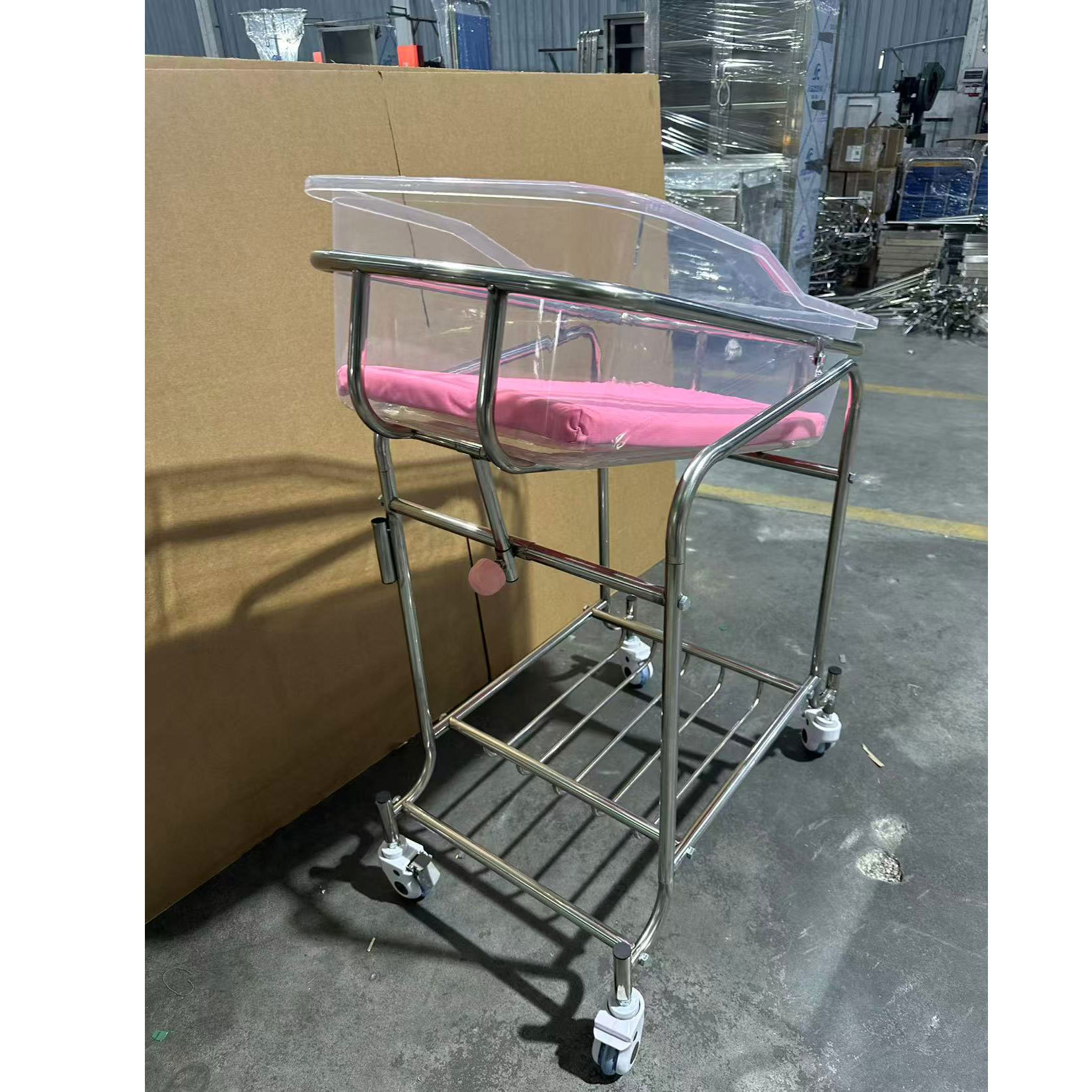 Stainless Steel Baby Bassinet  - Baby Nursery Cart 评论和价格